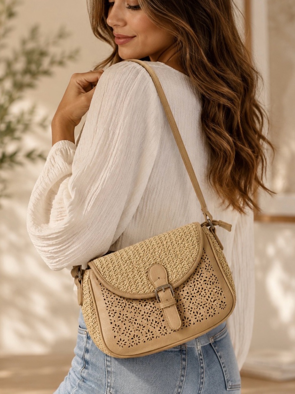 🤍 Jen & Co. Beige Woven Crossbody Bag